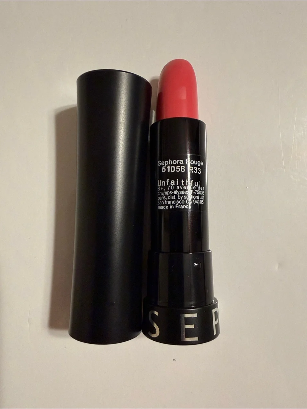Sephora Rouge Cream Lipstick - Coral Pink Rouge R33 (Unfaithful) NWOB